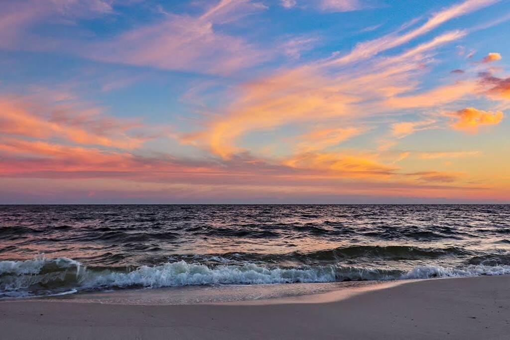 Beach Barn - 5Min To Pcola Beach ガルフブリーズ エクステリア 写真